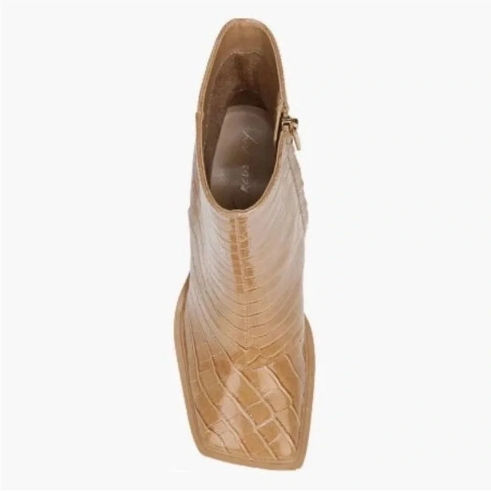 NWT Circus by Sam Edelman Layla Bootie in Caramel - Size 8